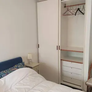Havre De Paix En Plein Centre Ville, 4 Couchages , Mentone Francia