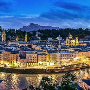 Riverside Apartment Salzburg