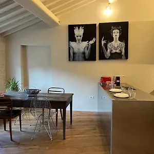 Casa Giulia , Siena Italia
