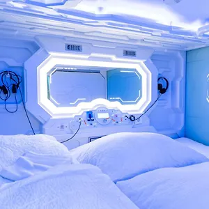 Hotel Cápsula Space - Hall, Viena