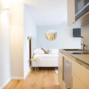Apart-hotel Blackhome I Contactless Check-in, Viena